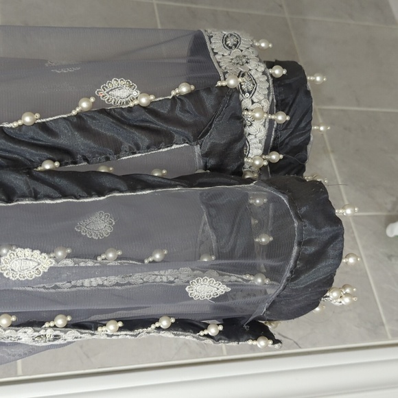 Grey lehenga - Picture 6 of 6